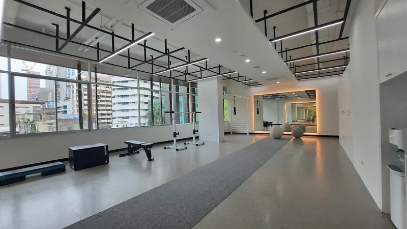 Form Physio and Rehab สุขุมวิท 20